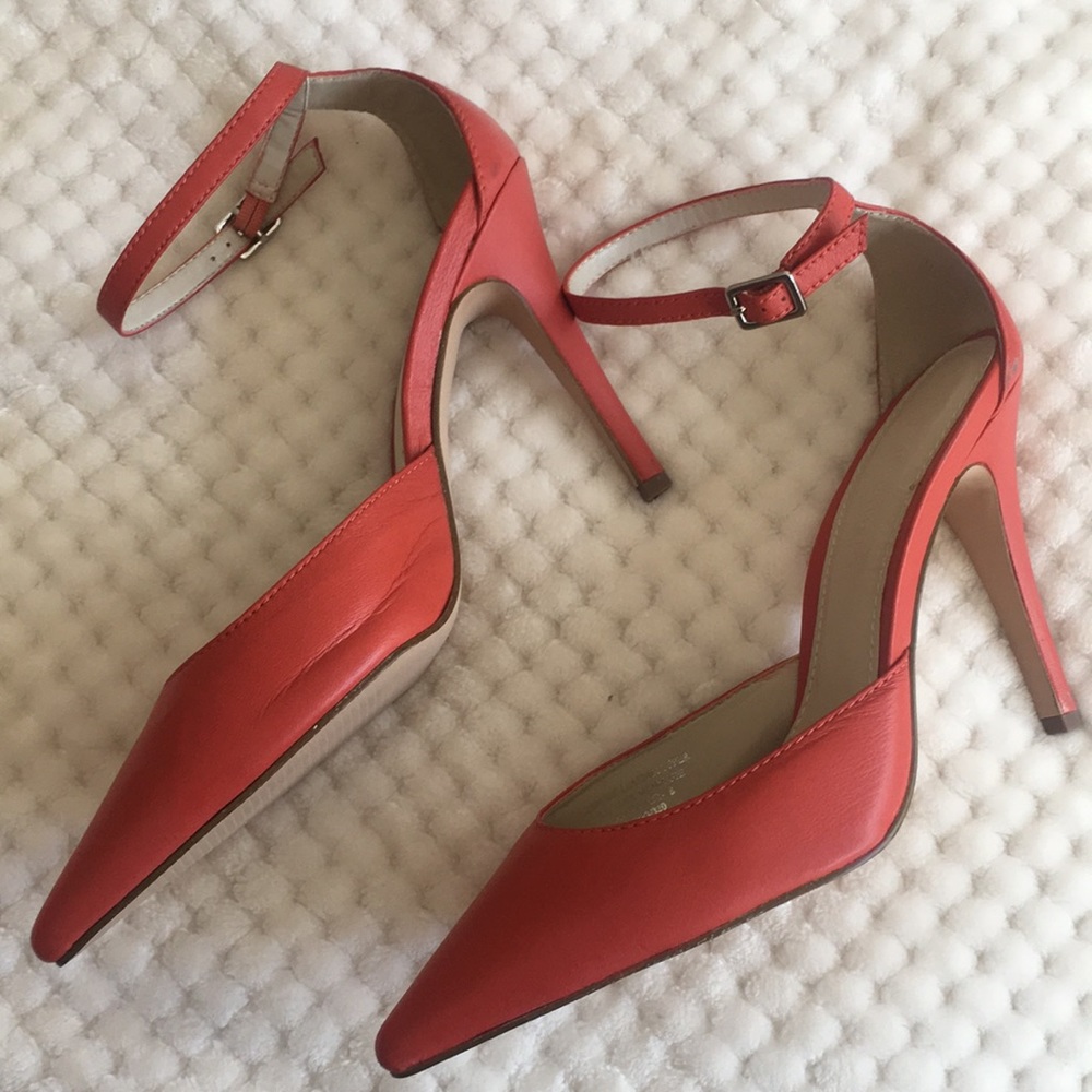Colin Stuart Heels - Picture 2 of 9